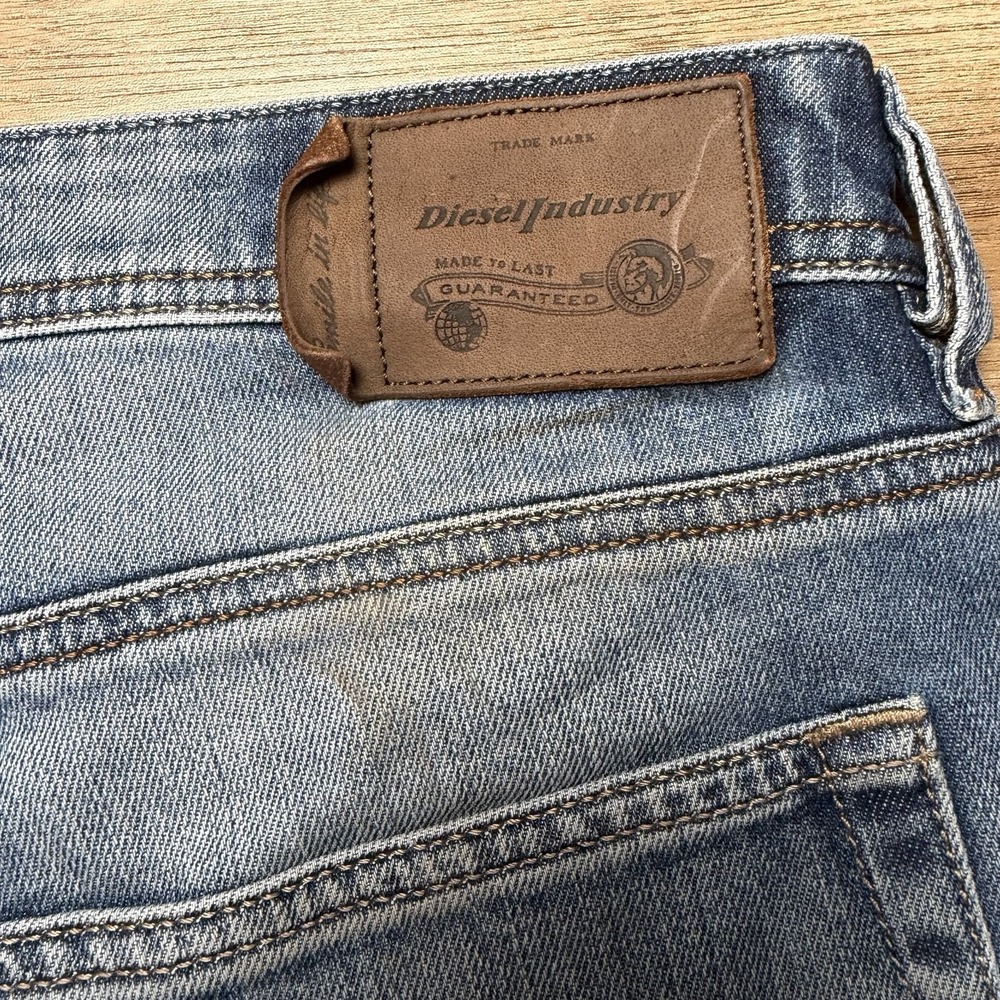 Diesel Larkee-Relaxed Jeans Mens 32x27 Blue Comfort Straight Stretch Denim 0848C - Picture 7 of 16